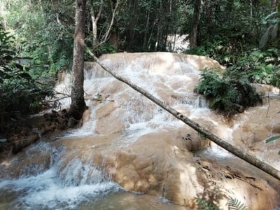 น้ำตกศรีสังวาลย์