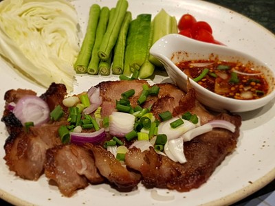 หมูย่างถ่านมะนาว