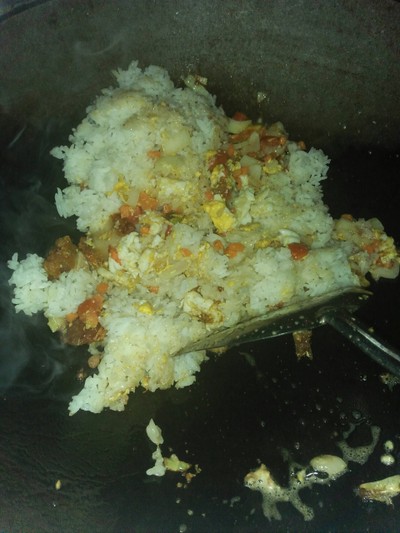 วิธีทำ ข้าวผัดหมูกรอบ วิธีทำ ข้าวผัดหมูกรอบ