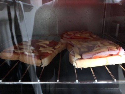 วิธีทำ พิซซ่าขนมปังโฮมเมด