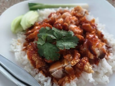 อาหาร หรือ เครื่องดื่ม