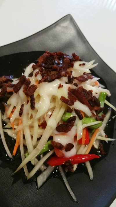 ส้มตำเบคอน