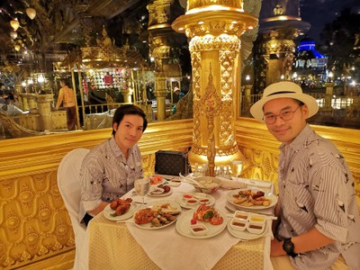 อาหาร หรือ เครื่องดื่ม