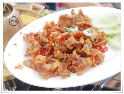 สามชั้นทอดพริกเกลือ