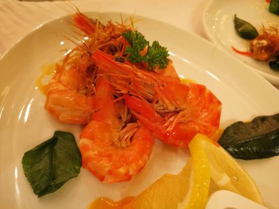 อาหาร หรือ เครื่องดื่ม