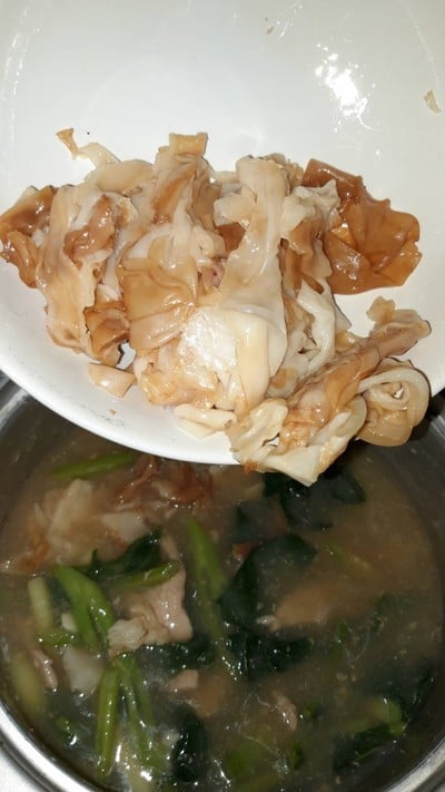 วิธีทำ เส้นใหญ่ราดหน้า วิธีทำ เส้นใหญ่ราดหน้า