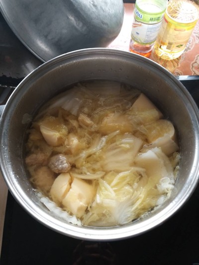 วิธีทำ แกงจืดผักกาดขาวหมูบด วิธีทำ แกงจืดผักกาดขาวหมูบด