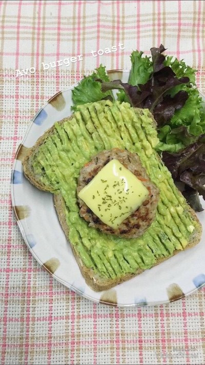 Avo burger Toast