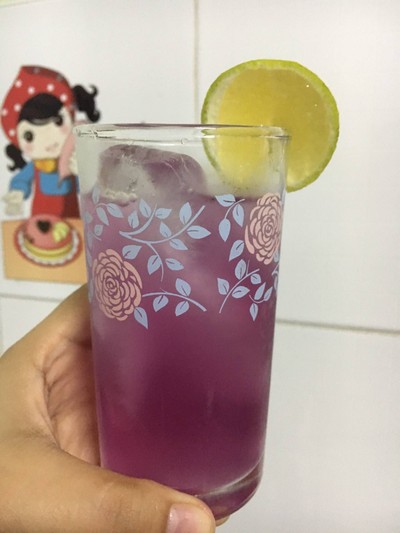 น้ำมะนาวอัญชัน