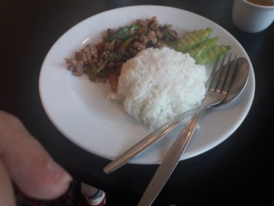 ข้าวราดกะเพราหมู