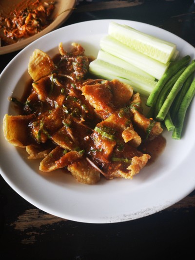 อาหาร หรือ เครื่องดื่ม