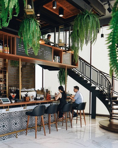 Bangkok Trading Post Bistro & Deli มาร์เก็ตเพลส นางลิ้นจี่
