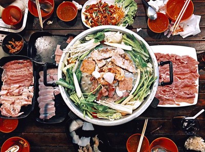 ป๋ายิ้ม หมูกะทะ (ป๋ายิ้ม หมูกะทะ) หัวหมาก ป๋ายิ้ม หมูกะทะ (ป๋ายิ้ม หมูกะทะ) หัวหมาก