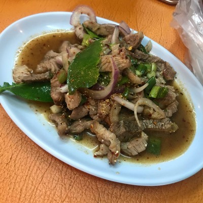 น้ำตกหมู