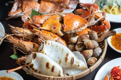 เมนูของร้าน The Square Novotel Bangkok  Ploenchit Hotel