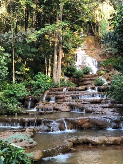 บรรยากาศ อุทยานแห่งชาติน้ำตกพาเจริญ