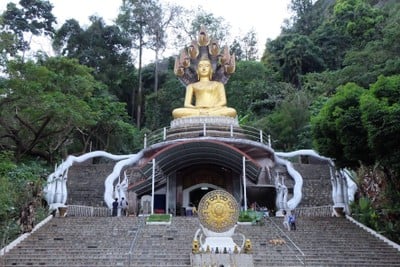 บรรยากาศ ศาลเจ้าพ่อพะวอ