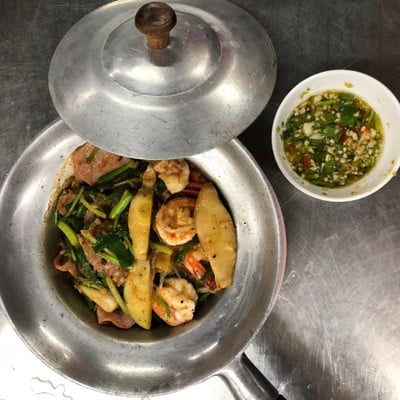 กุ้งอบวุ้นเส้น