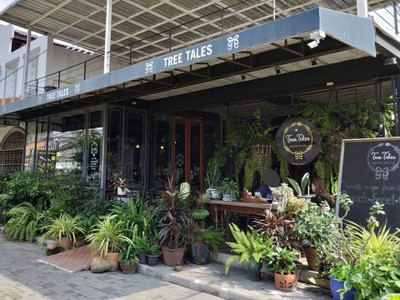 หน้าร้าน Tree Tales Cafe พัทยา นาเกลือ