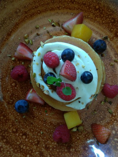 Mascarpone Pancake with Berries