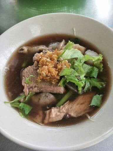 ก๋วยเตี๋ยวเนื้อตุ๋น-หมูตุ๋นบางกรวย (NUEA TUN-MU TUN NOODLE BANG KRUAI) ก๋วยเตี๋ยวเนื้อตุ๋น-หมูตุ๋นบางกรวย (NUEA TUN-MU TUN NOODLE BANG KRUAI)