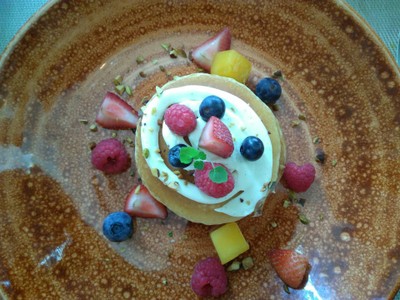 Mascarpone Pancake with Berries