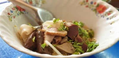 ก๋วยเตี๋ยวเป็ด ลิ้มหยูฮง (เจ้าเก่า) ก๋วยเตี๋ยวเป็ด ลิ้มหยูฮง (เจ้าเก่า)