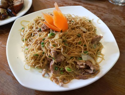 Khop Chai Deu Fried Noodle