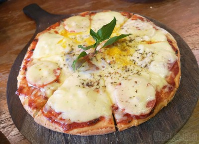 Aussia Pizza