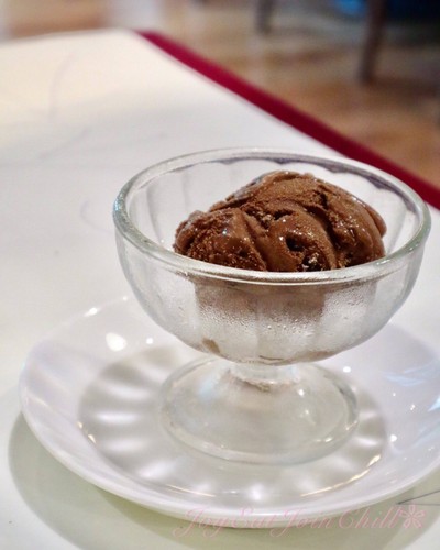 CHOCOLATE ICE CREAM