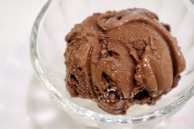 CHOCOLATE ICE CREAM