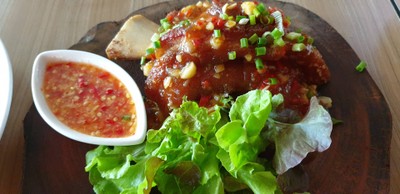 ขาหมูคั่วพริกเกลือ
