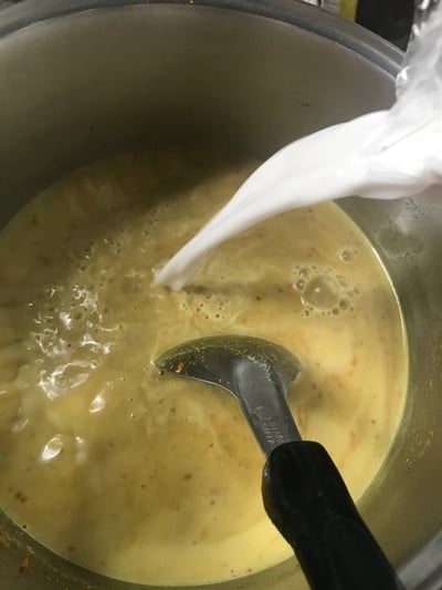 วิธีทำ แกงตอกไข่ (แกงไข่ใส่กะทิ)