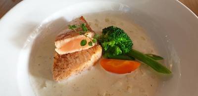 Salmon Steak in white wine cream sauce