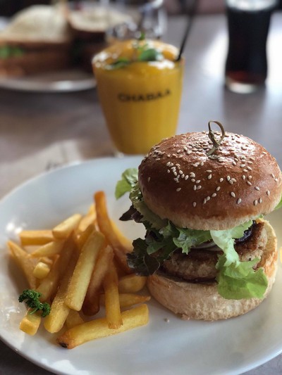 Art Cafe (อาร์ท คาเฟ่ เชียงใหม่) ประตูท่าแพ Art Cafe (อาร์ท คาเฟ่ เชียงใหม่) ประตูท่าแพ