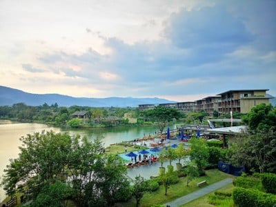 Atta Lakeside Resort Suite
