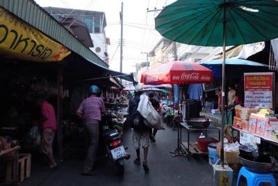 บรรยากาศ ตลาดพาเจริญ เทศบาลนครแม่สอด