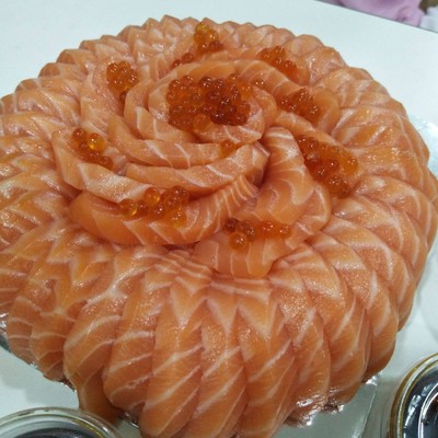 ข้าวหน้าแซลมอนย่าง