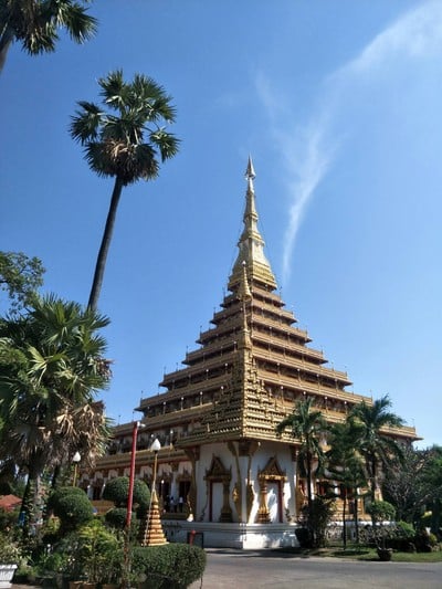 บรรยากาศ พระมหาธาตุแก่นนคร (วัดหนองแวง)