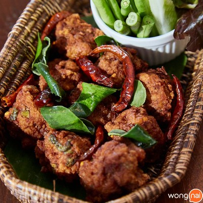 เมนูของร้าน Le Intawaa
