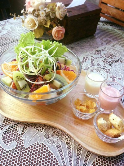 La moon Cafe (ละมุน คาเฟ่) La moon Cafe (ละมุน คาเฟ่)