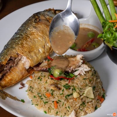 เมนูของร้าน Choei Cafe & Bistro