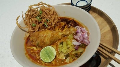 ข้าวซอยไก่ 125฿