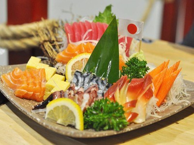 Nigiwai Sushi (นิกิวาอิ ซูชิ) Nigiwai Sushi (นิกิวาอิ ซูชิ)