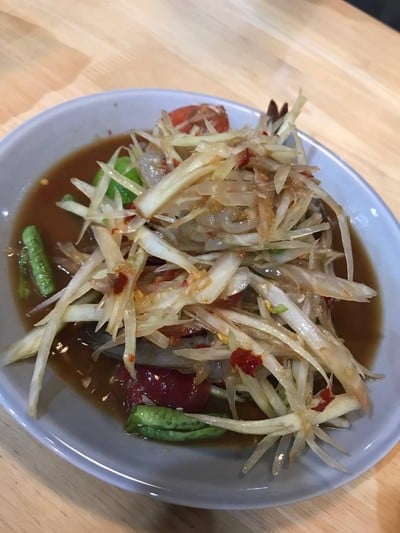ส้มตำกุ้งสดปลาร้า