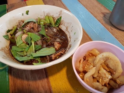 อาหาร หรือ เครื่องดื่ม