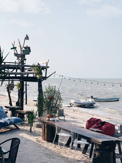Minute Beach Cafe