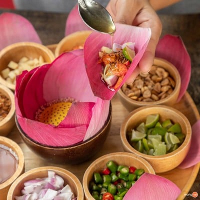 เมนูของร้าน Red Lotus Cafe