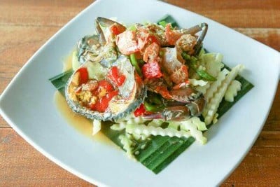 แซ่บสะเด็ด สาขาสาทร แซ่บสะเด็ด สาขาสาทร