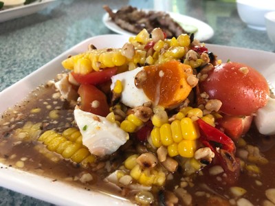 ตำข้าวโพดไข่เค็ม